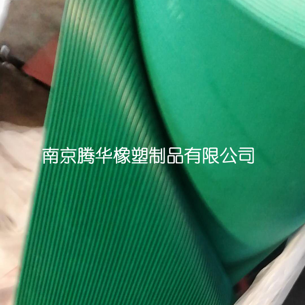 绿色条纹胶板